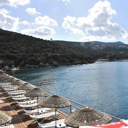 Blue Diamond Villa