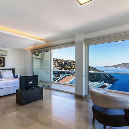 Blue Diamond Villa Vila